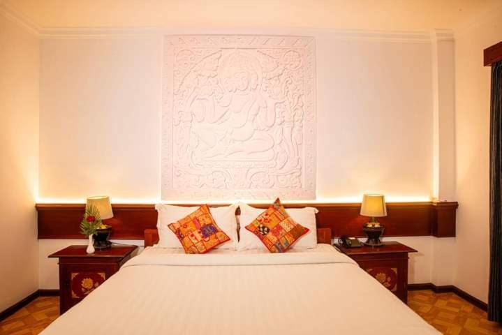 Temple View Hotel Bagan Esterno foto
