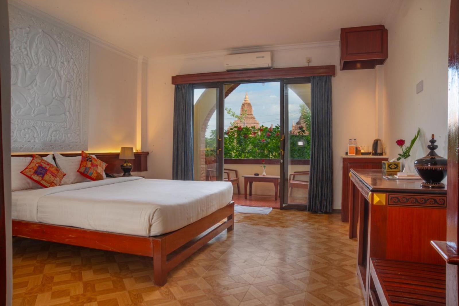 Temple View Hotel Bagan Esterno foto