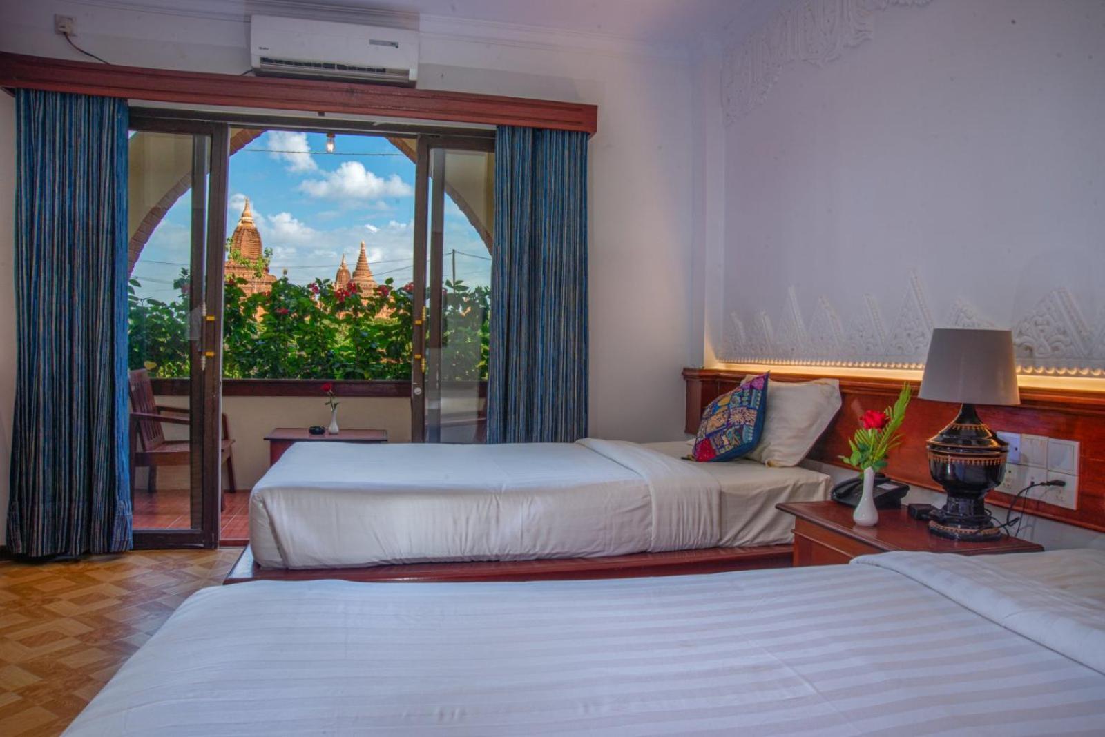 Temple View Hotel Bagan Esterno foto